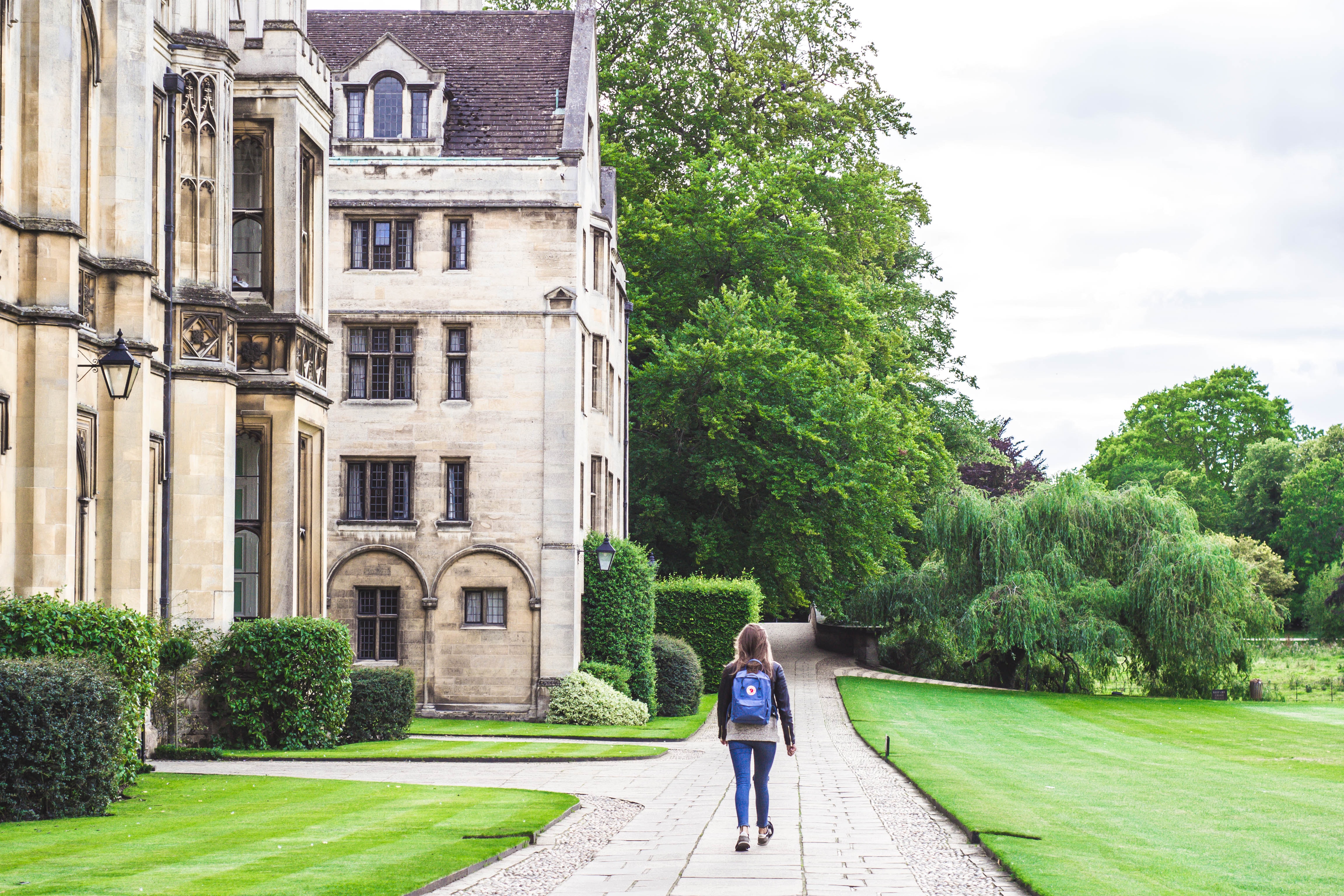 Things You Need to Know About Master's Degree Scholarships Abroad